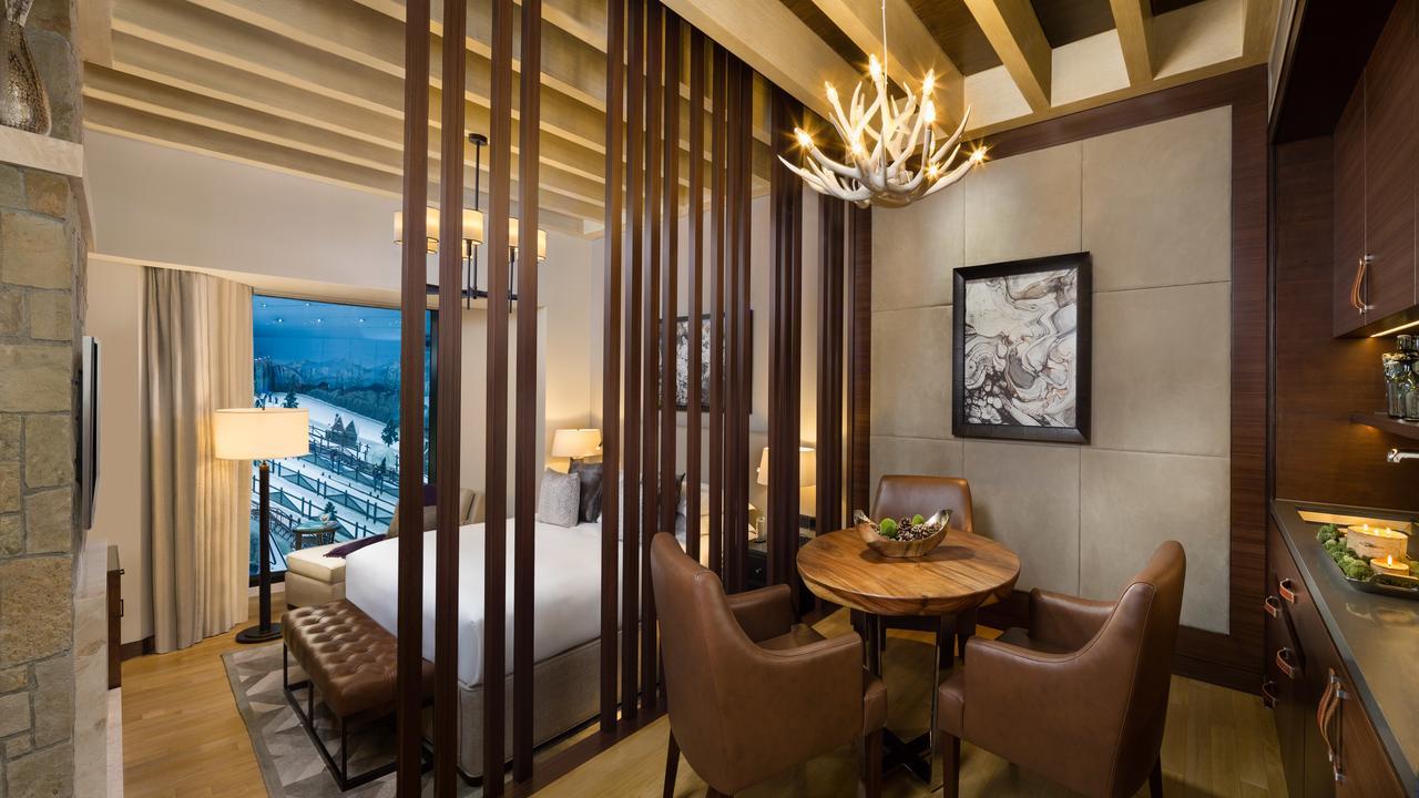 Aspen Chalets By Kempinski Hotel Mall Of The Emirates Dubai Exterior foto